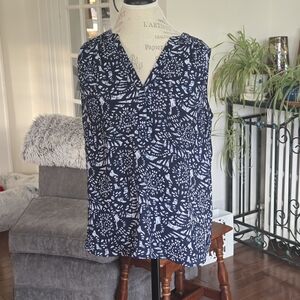 NYDJ Navy and White Sleeveless Top